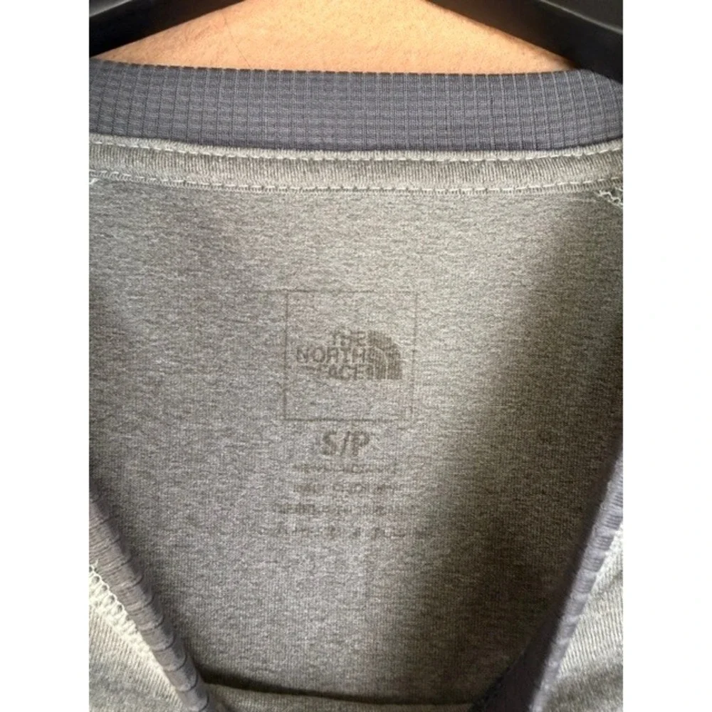The North Face Men's S/P Gray Short Sleeve Performance Athletic Shirt